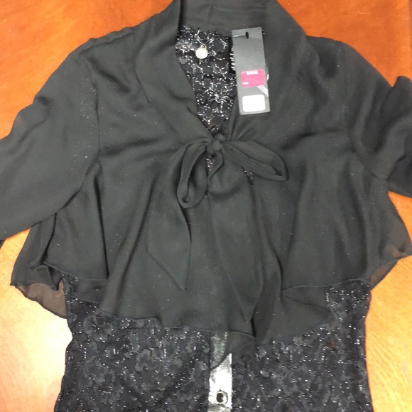 Buckle BKE boutique black lace long sleeve top - Picture 8 of 10